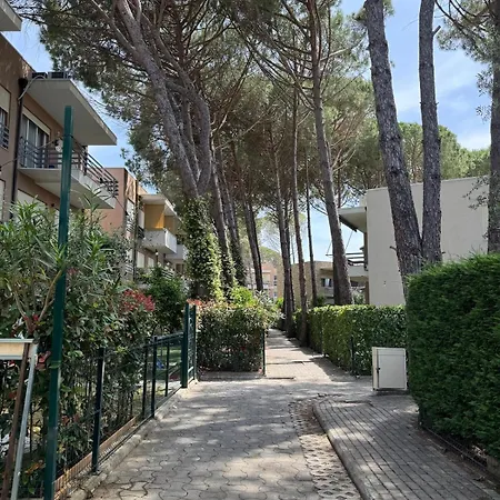 Apartment Illyrian Gjiri I Lalzit *